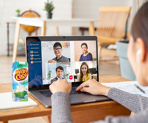 Hydro Coco ArtikelMeeting Online Bertubi-tubi? Relaxing dengan 3 Cara ini!
